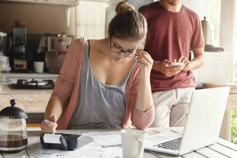 ¿Qué gastos vas a tener a la hora de comprar una casa? Notaría, impuestos, tasación y más